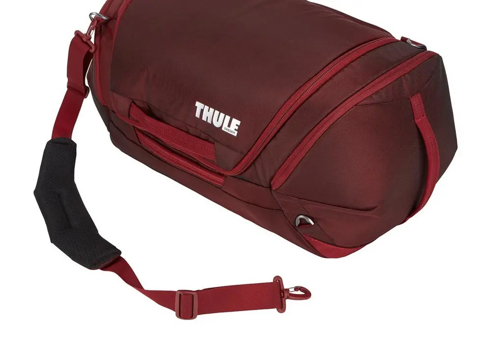 Geanta sportivă THULE Subterra, 60L, Roșu