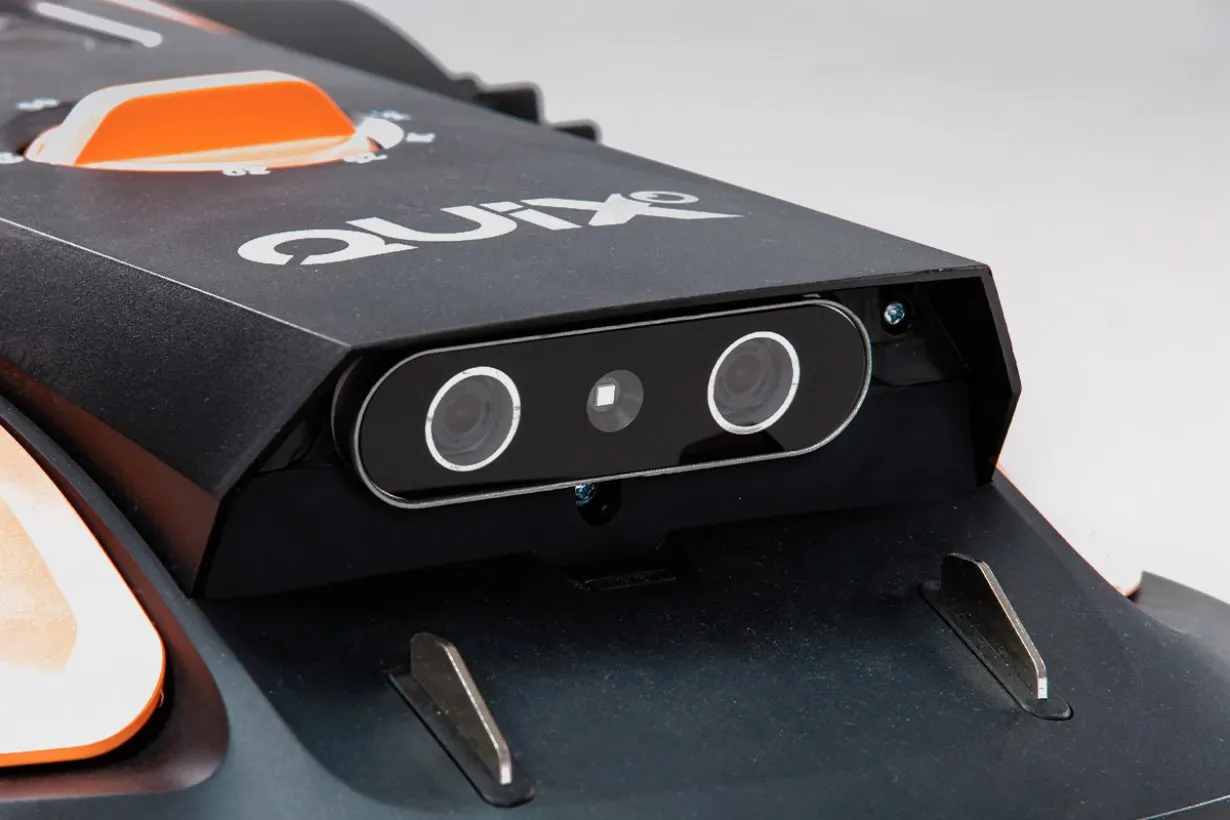 Робот газонокосилка Villager QUIX Oculus 500