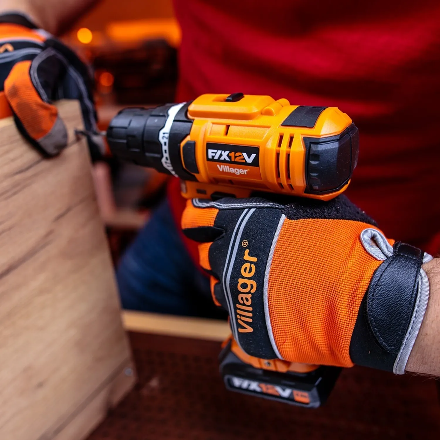 Шуруповерт на аккумуляторе Villager FIX VLN 3112 - 1 BCB 12V 2Ah