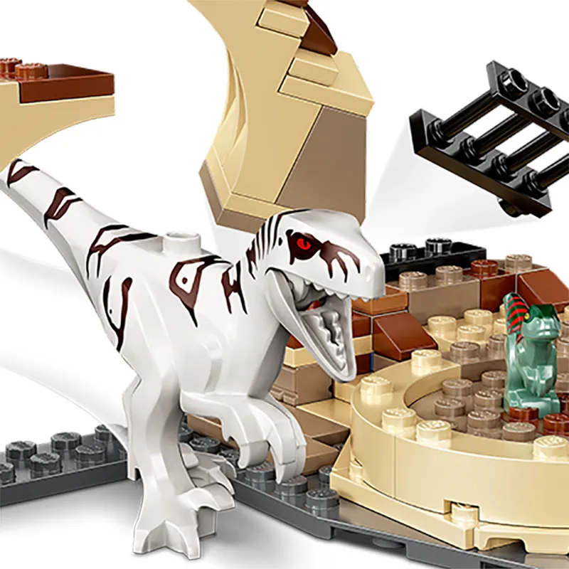 Constructor LEGO 76945, 6+