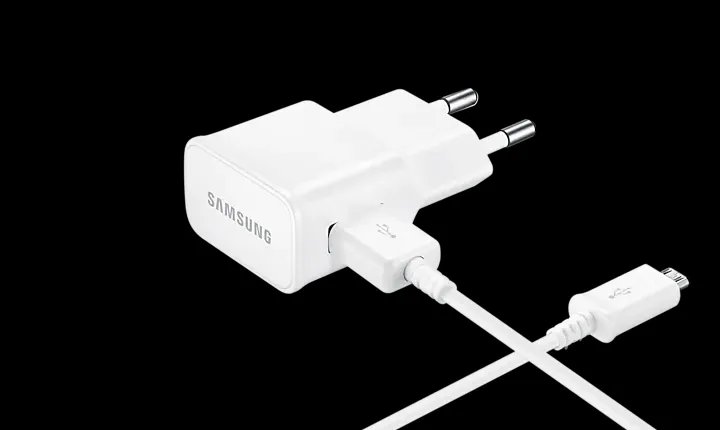 Зарядное устройство Samsung Travel Charger EP-TA12, 5Вт, Белый