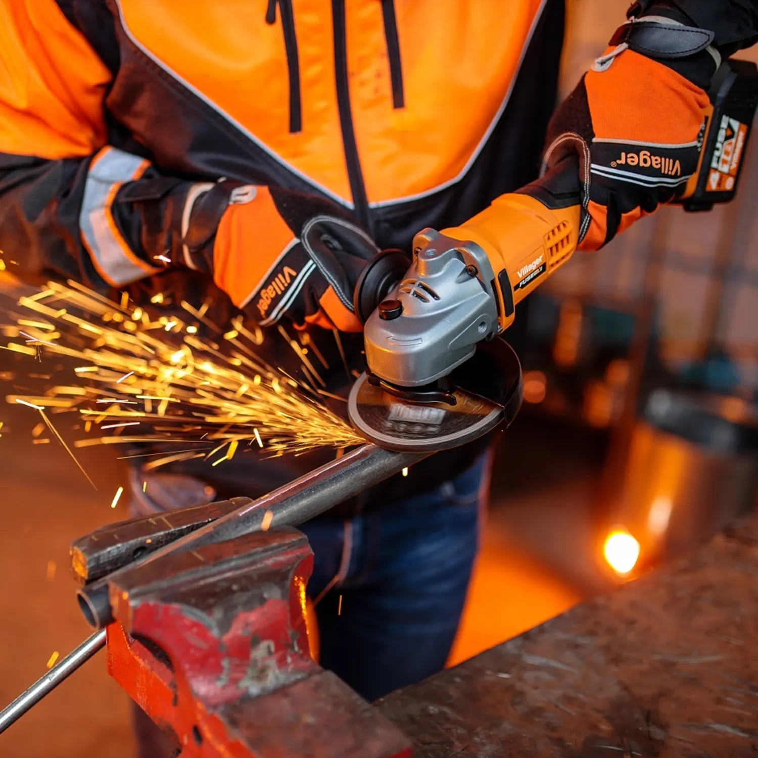 Masina de slefuit unghiulara pe acumulator FUSE VLN 4320 IBSC