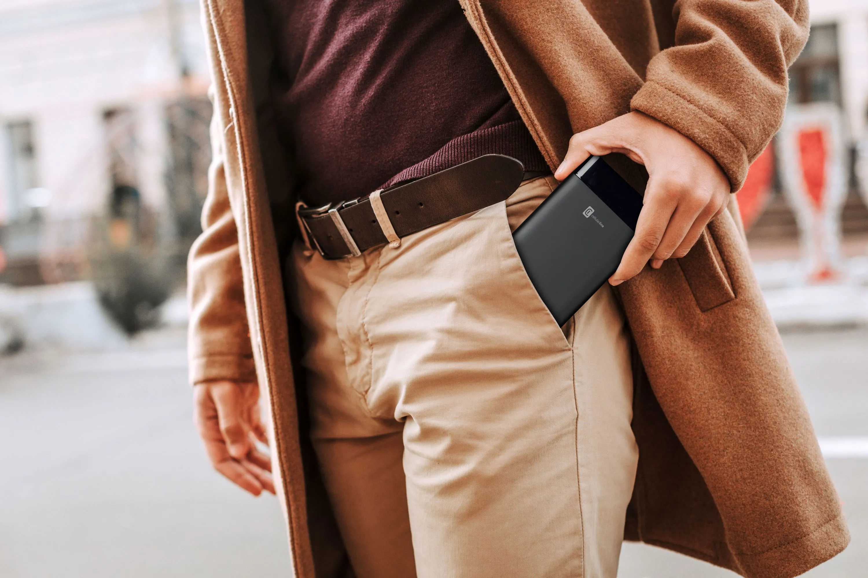 Acumulator extern Cellularline FreePower MANTA 20000, 20mAh, Negru