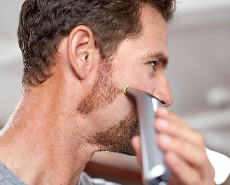 Trimmer pentru bărbați Philips OneBlade Pro QP6520/20, Negru | Argintiu