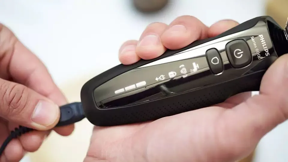 Aparat de ras electric PHILIPS S6680/26, Negru