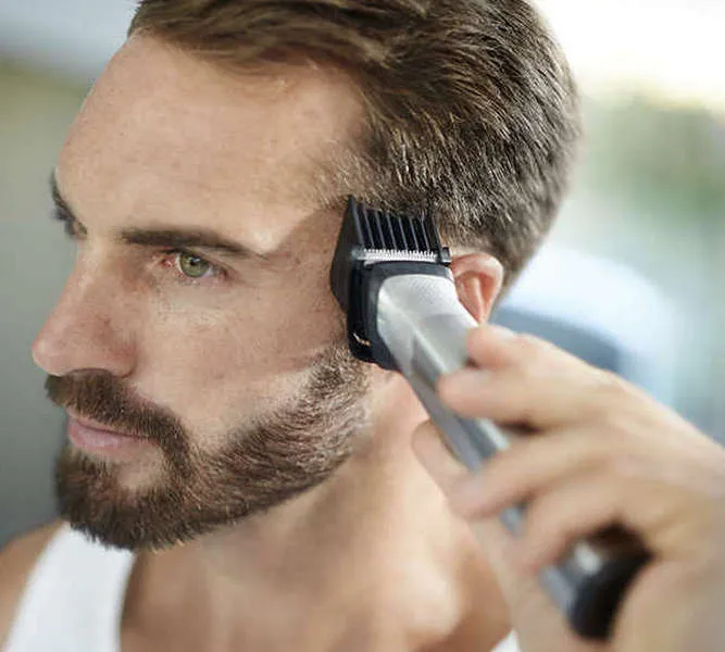 Trimmer pentru bărbați Philips Multigroom Series 7000 MG7735/15, Argintiu | Negru