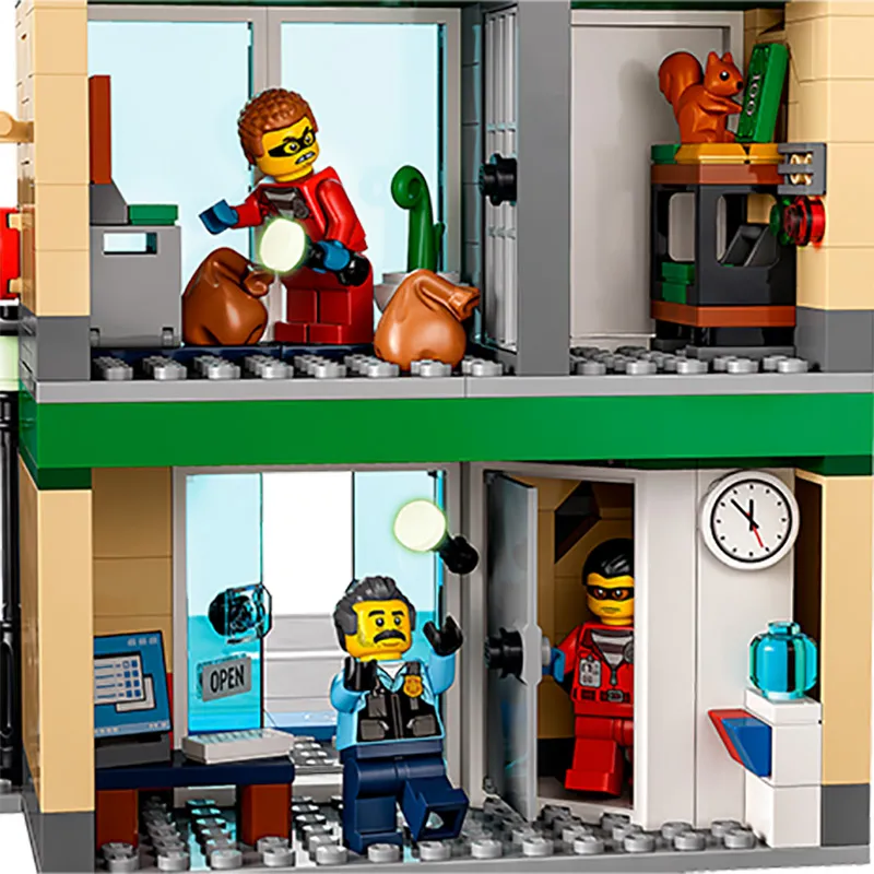 Constructor LEGO 60317, 7+