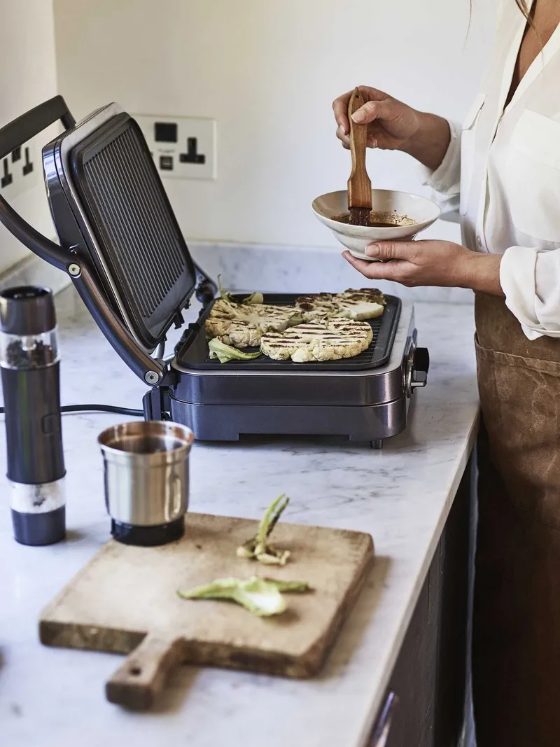 Grătar electric Cuisinart GR47BE, 1600W, Negru