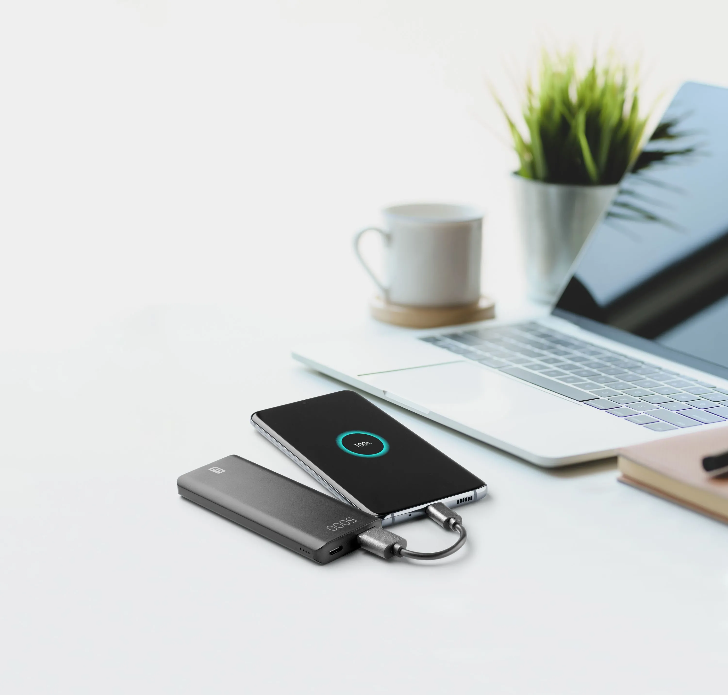 Acumulator extern Cellularline FreePower Slim 5000, 5mAh, Negru