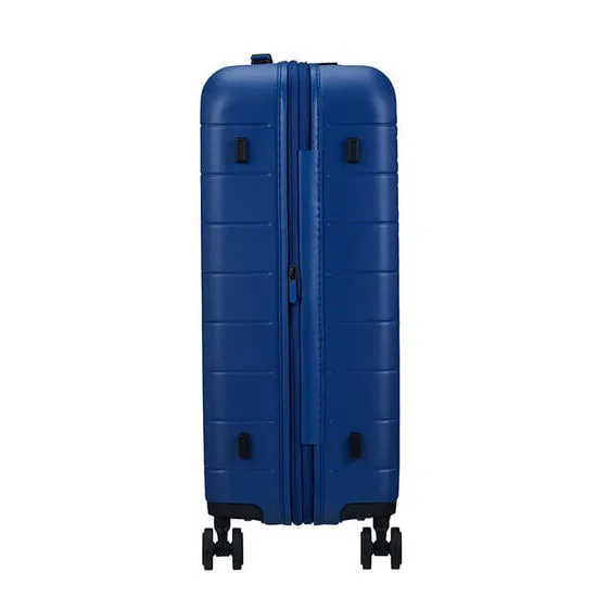 Valiza American Turister NOVASTREAM pe 4 roti 67/24 TSA EXP albastru inchis