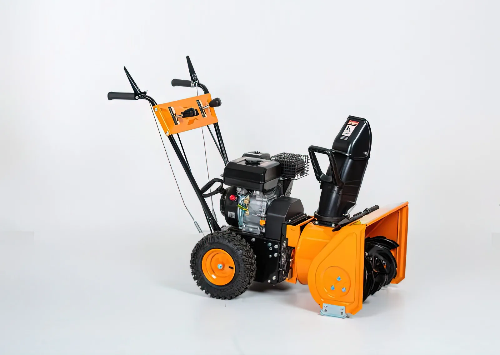 Универсальная снегоуборочная машина Villager VSS 60