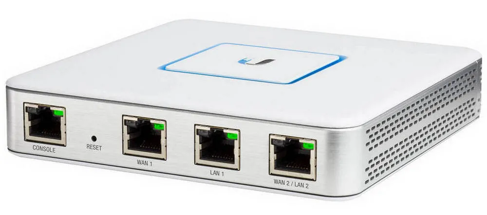 Беспроводной маршрутизатор Ubiquiti UniFi Security Gateway USG, Белый