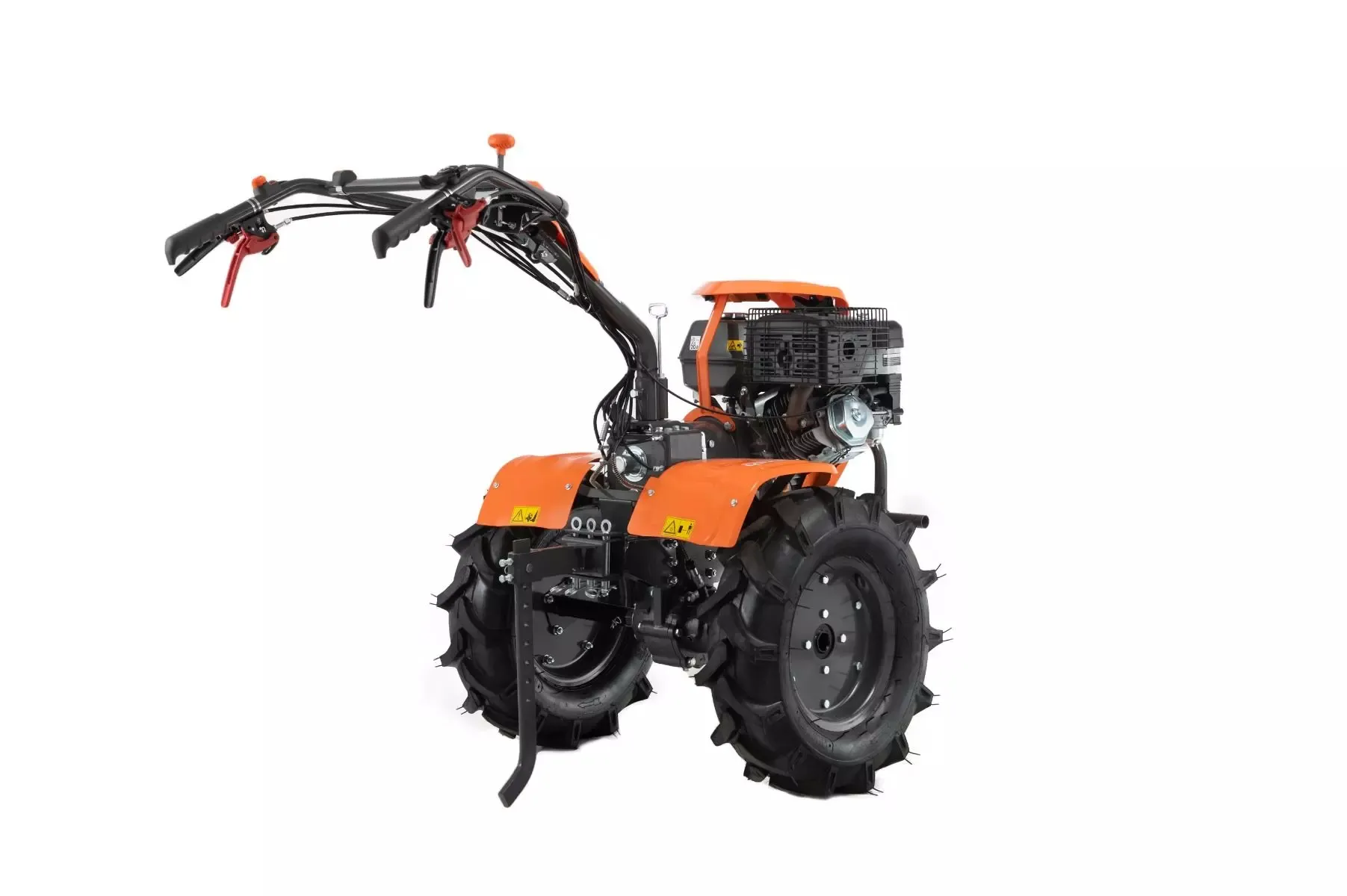 Motocultor O-MAC MC 13000 13 CP + roti + freza 