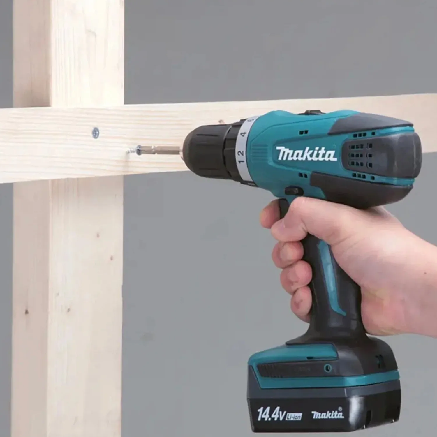 Дрель - шуруповерт MAKITA Li-Ion.14.4 V. 1.5 Ач DF347DWE