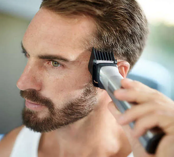 Trimmer pentru bărbați Philips Multigroom Series 7000 MG7770/15, Argintiu | Negru