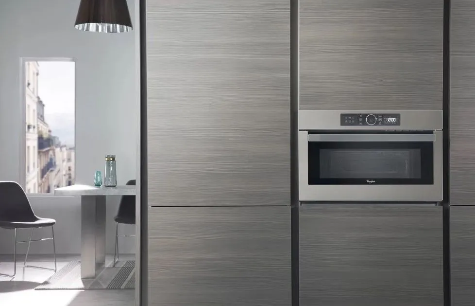 Cuptor cu microunde Whirlpool AMW 730/SD, Argintiu