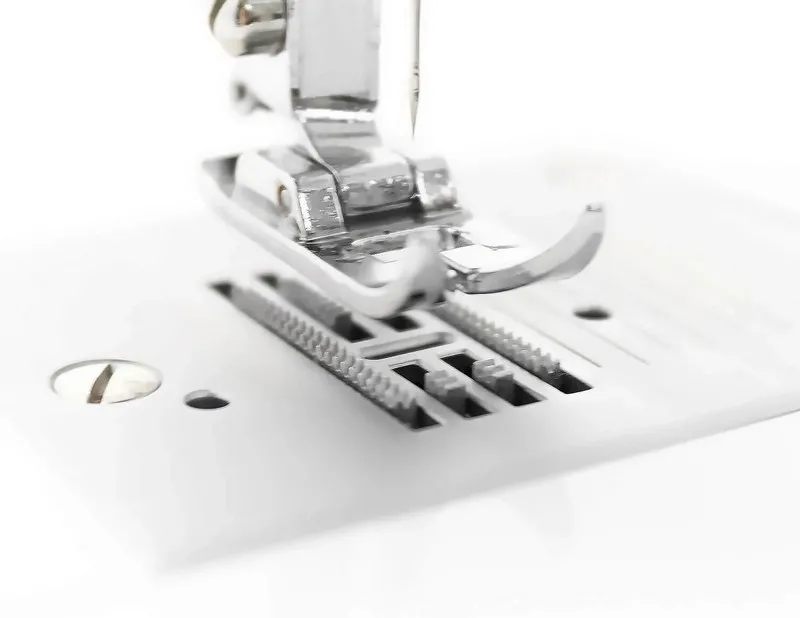 Sewing Machine Singer 8270