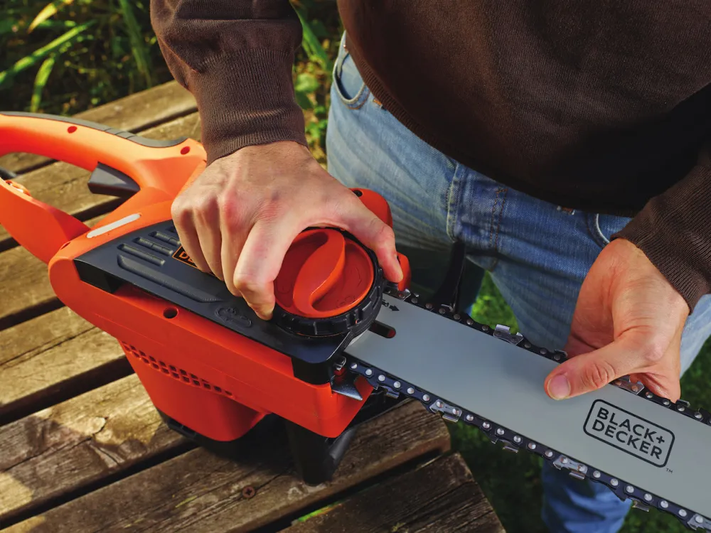 Пила электрическая Black+Decker CS2040-QS