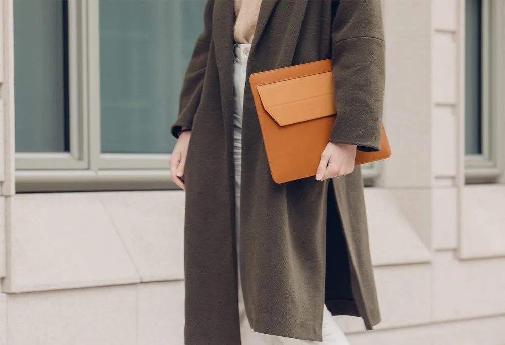 Husă universală pentru Laptop Moshi Muse 3-in-1 Slim Laptop Sleeve, 13", Microfibră, Maro