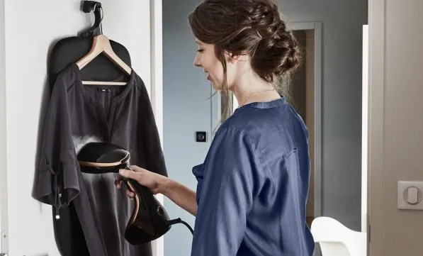 Aparat de călcat vertical cu aburi Tefal DT9100E0, Negru