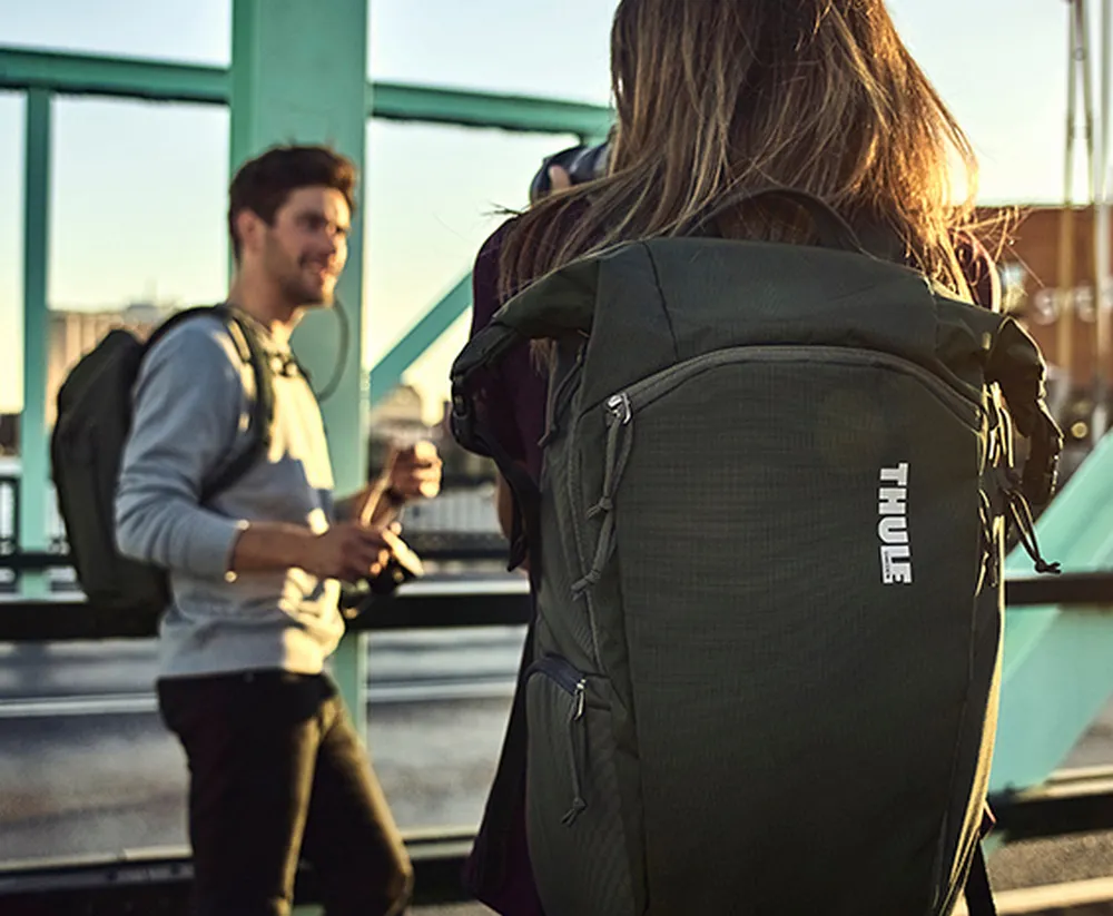 Rucsac pentru cameră THULE EnRoute Large, Dark Forest