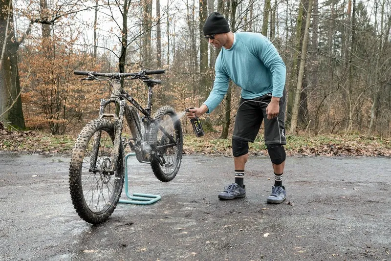 Моющее средство 3 в 1 спрей 618 р., 500мл Karcher 6.295-763.0