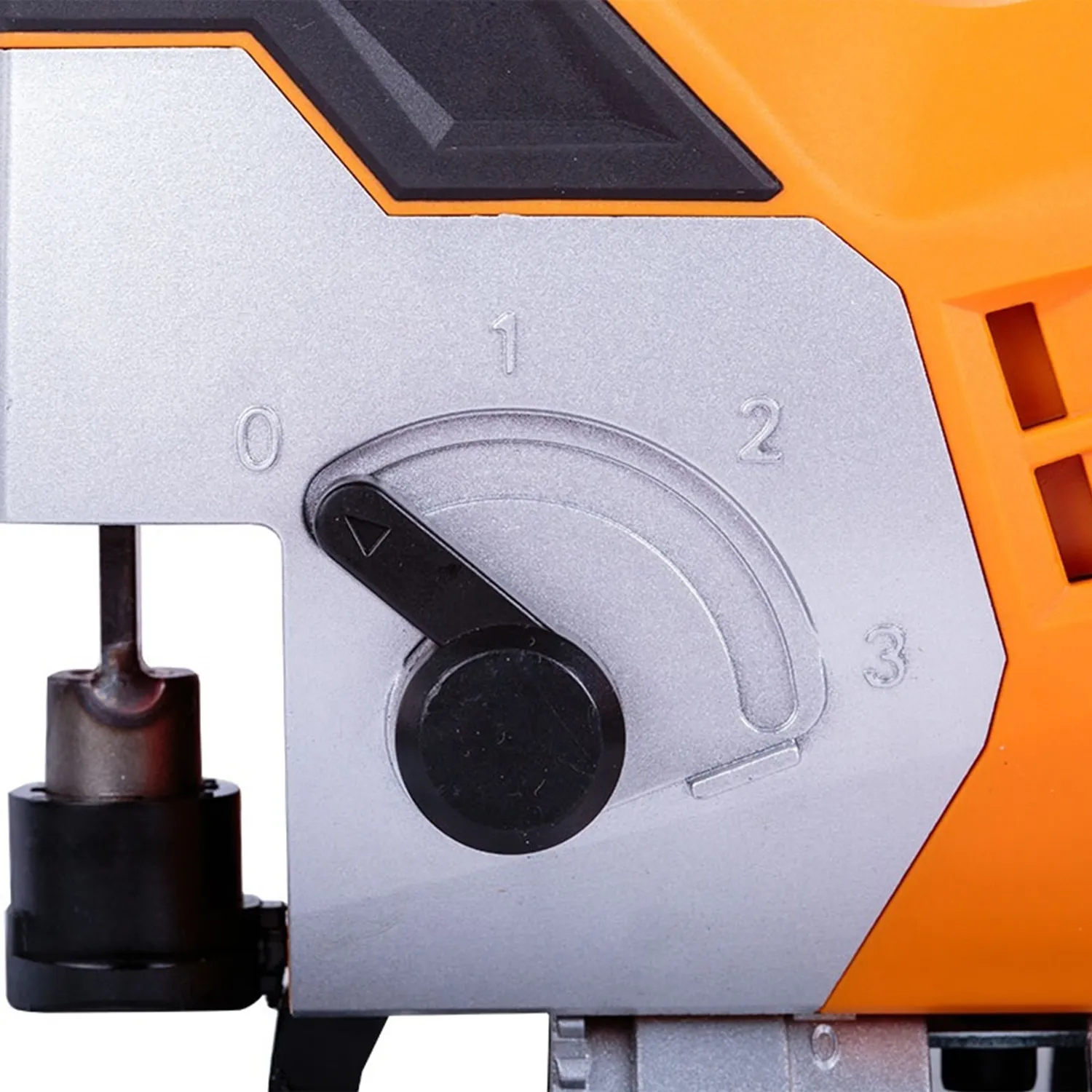 Лобзик на батарейках Villager FUSE VLN 1120