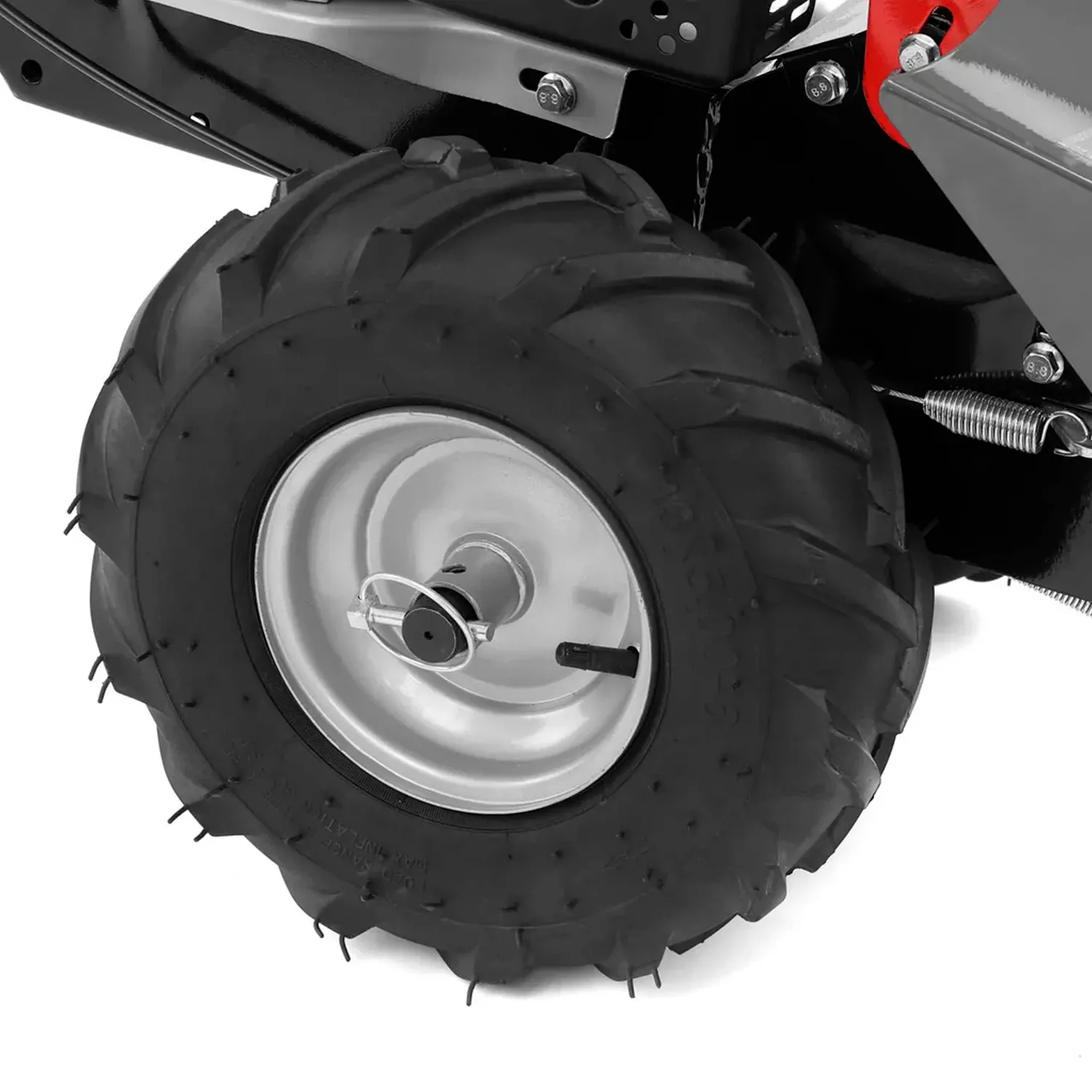 Фронтальная косилка HECHT 587