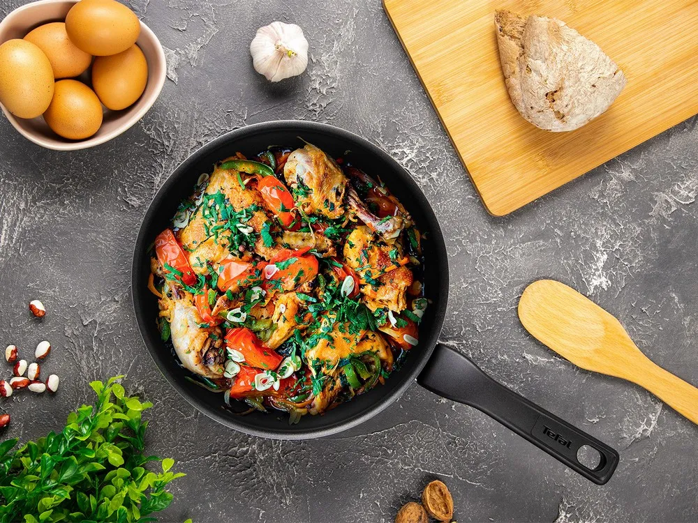 Сковорода Tefal C3840453, 24см, Чёрный