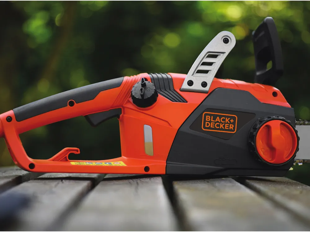 Пила электрическая Black+Decker CS2245-QS
