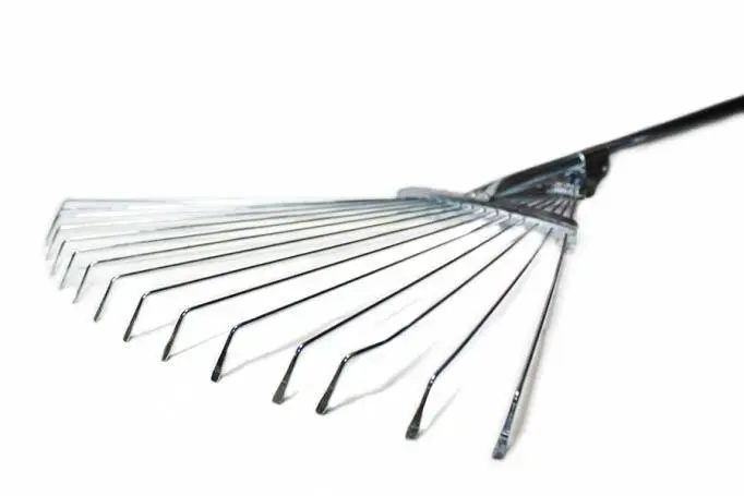 Grebla frunze cu coada Micul Fermier