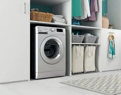 Mașină de spălat Indesit OMTWE 71252 S, 7kg, Argintiu